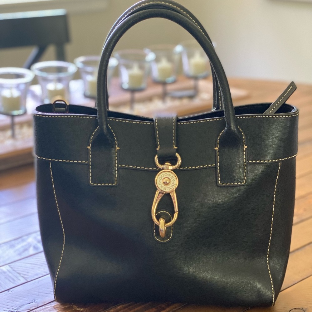 Dooney & Bourke small Amelie Tote